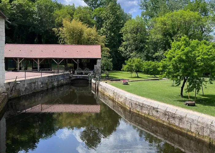 Le Moulin De Lombraud Puyjoubert