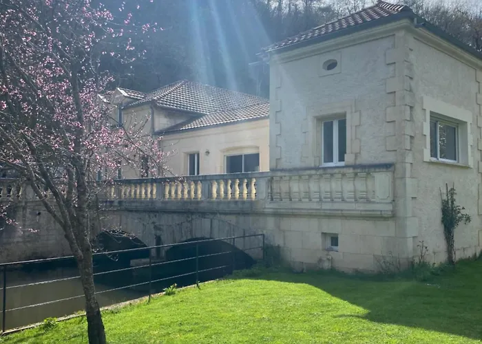 Prázdninový dům Le Moulin De Lombraud *